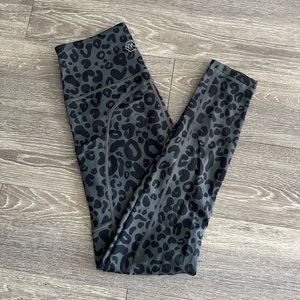 Maven Thread Leopard Print Leggings